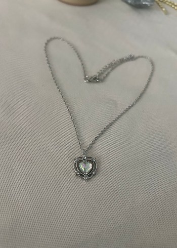 Mavi Kalp Detaylı Gotik Zincir Kolye - Görsel 4