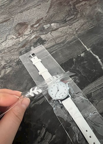 Beyaz Kayışlı Minimalist Kadın Saati ve Bileklik - Görsel 3