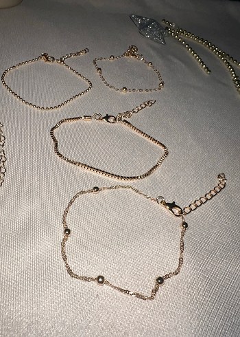 Altın Zincir Detaylı Kadın Bileklik - Görsel 3