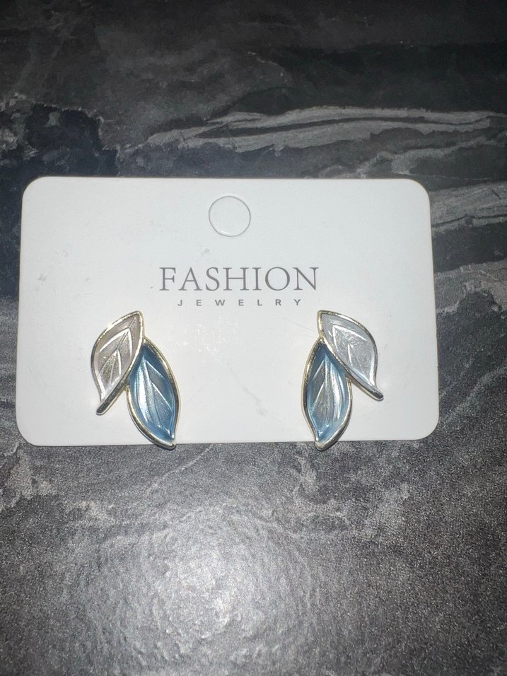 Mavi ve Gri Mini Yaprak Küpeler - Görsel 3