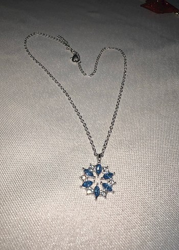 Mavi Taşlı Zincir Detaylı Midi Kraliçe Kolye - Görsel 3