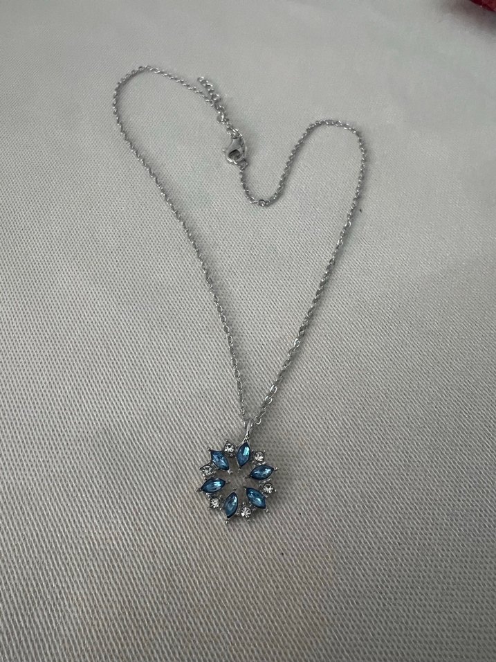 Mavi Taşlı Zincir Detaylı Midi Kraliçe Kolye - Görsel 4