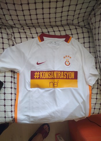 Beyaz Kısa Kollu Galatasaray Forma