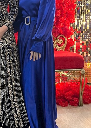 Saks Mavisi Saten Kemerli Tesettür Uzun Elbise - Görsel 2