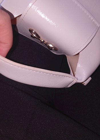 Deri Beyaz Kadın Çanta Fiyonk Detaylı - Görsel 15