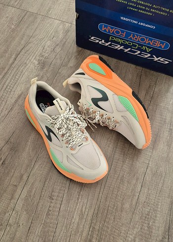 Orjinal Skechers 44 numara. - Görsel 2