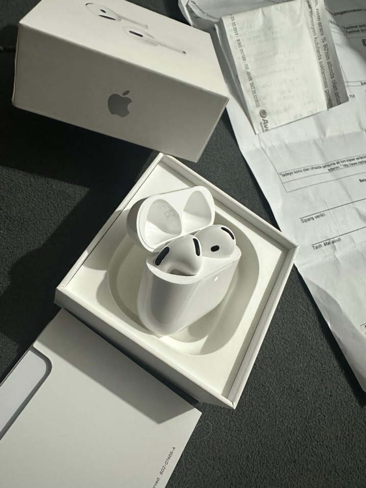Apple AirPods Beyaz Kablosuz Kulaklık - Görsel 2
