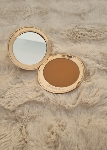 Bej Parlak Charlotte Tilbury Allık - Görsel 3