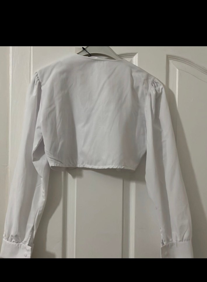 Zara Beyaz Kısa Kesim Uzun Kollu Keten Gömlek - Görsel 3
