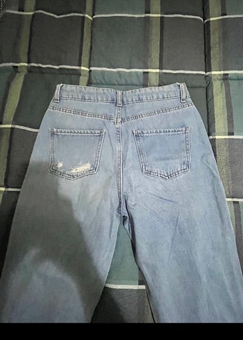 Rahat Kesim, Yırtık Detaylı Mavi Denim Pantolon - Görsel 2