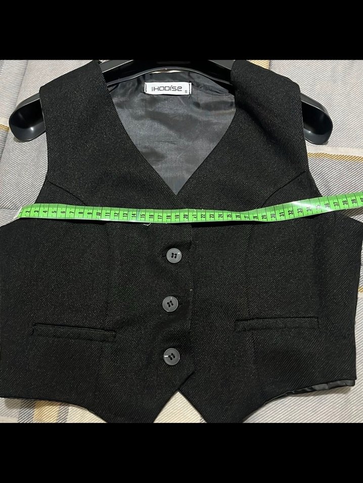 Siyah Düğmeli Kadın Yelek - Görsel 4