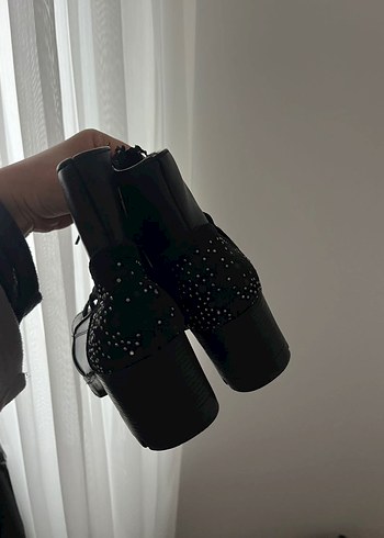 Siyah Deri Goth Blok Topuklu Bot - Görsel 5