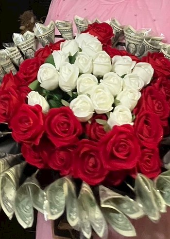 Kırmızı Beyaz Güllü - Görsel 3