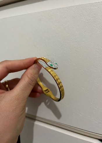 Altın Renkli Yılan Desenli Kadın Bileklik - Görsel 4