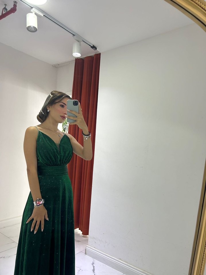 Parlak Yeşil Drapeli Uzun Abiye Elbise - Görsel 2