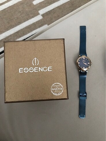 Essence Essence saat