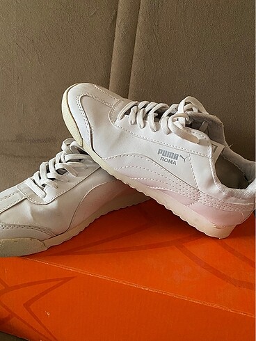 40 Beden beyaz Renk Puma Roma Spor Ayakkabı
