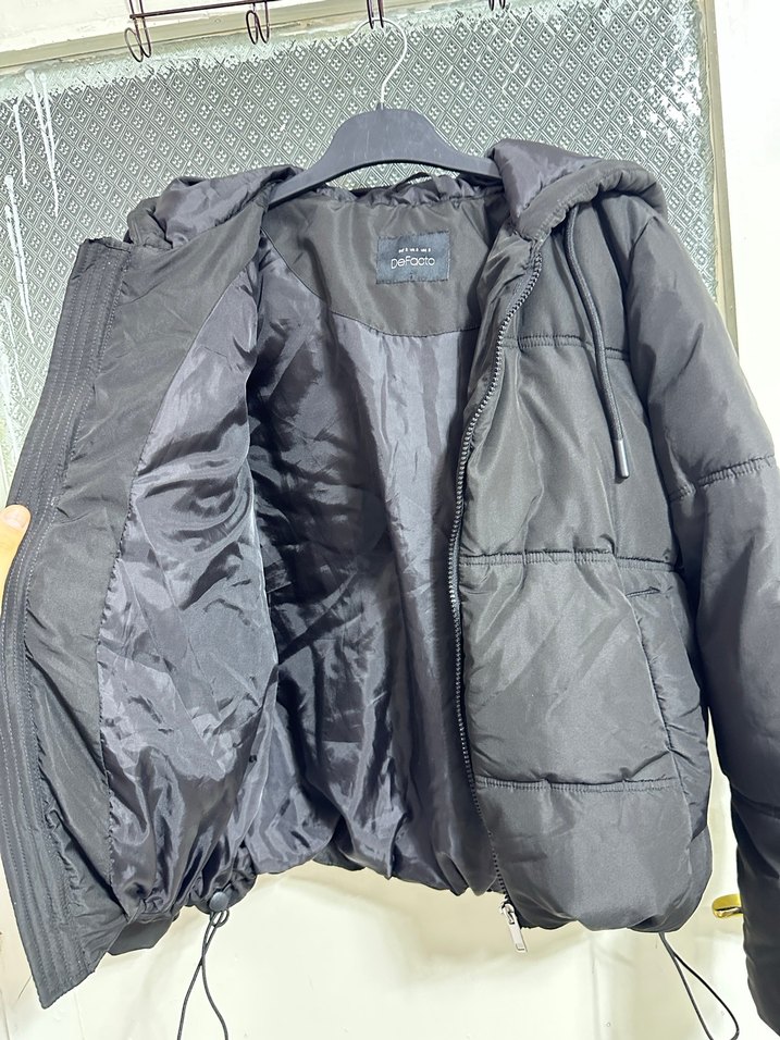 Siyah Fermuarlı Kadın Mont - Görsel 2