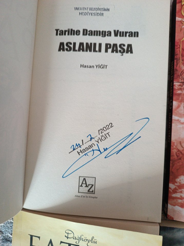 Hasan Yiğit Kitap Seti - 4 Roman İMZALI - Görsel 4