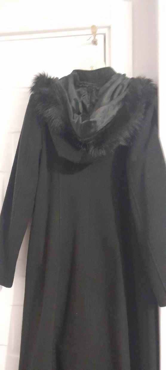 Siyah Uzun Kürklü  Kadın Kaban - Görsel 3