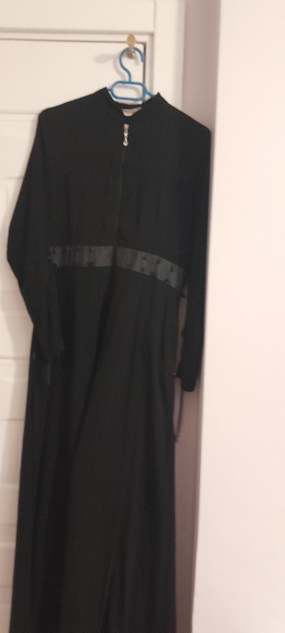 siyah deri detaylı ferace - Görsel 4