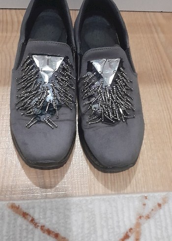 Gri Kadın Günlük Ayakkabı Toka Detaylı - Görsel 3