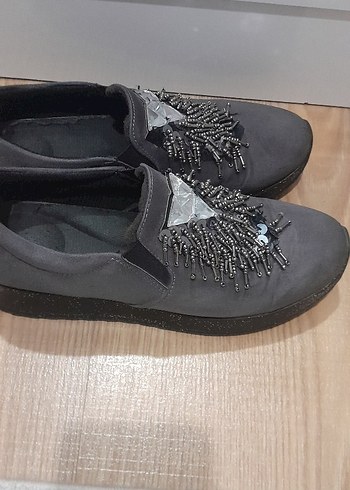 Gri Kadın Günlük Ayakkabı Toka Detaylı - Görsel 4