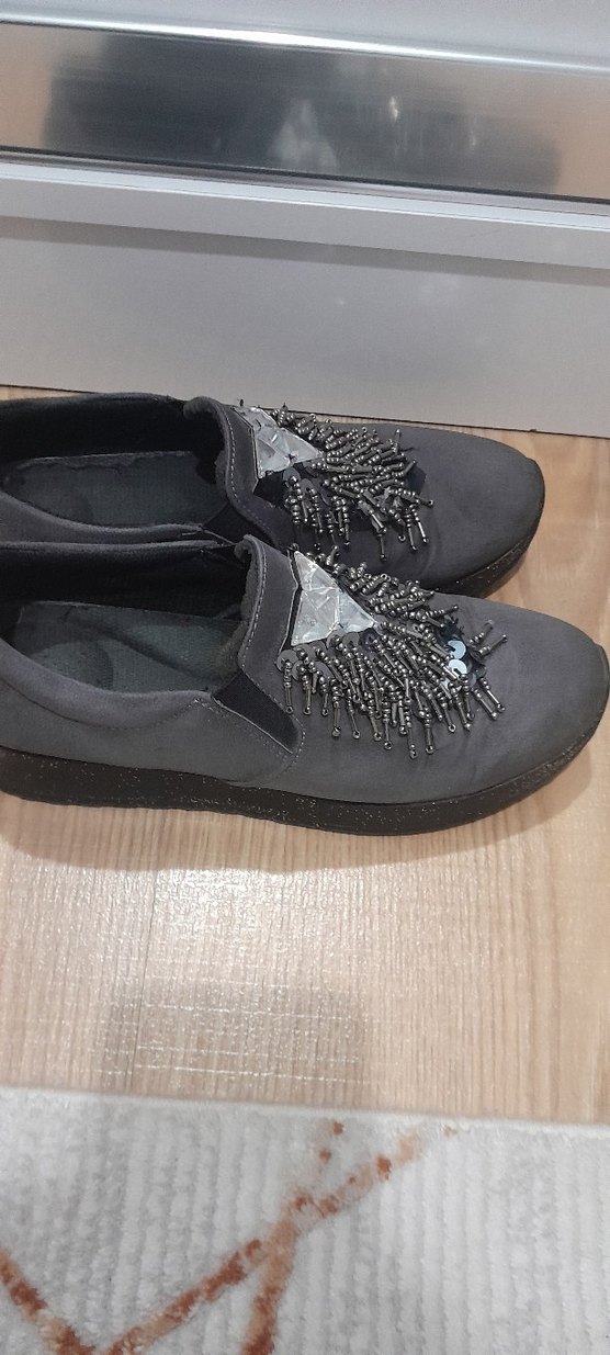 Gri Kadın Günlük Ayakkabı Toka Detaylı - Görsel 4