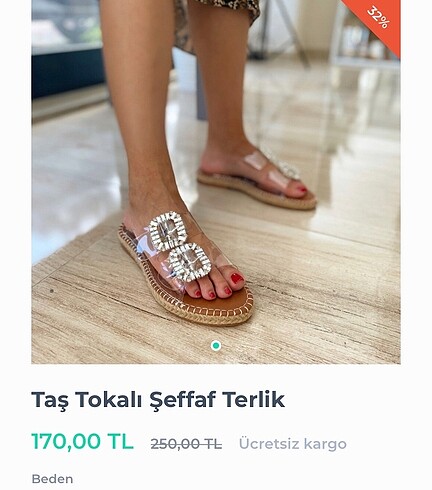 Taş tokalı şeffaf terlik