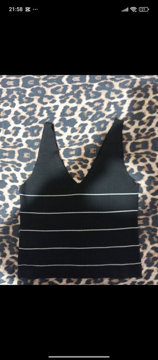 Siyah İnce Çizgili Balıkçı Yaka Triko Kazak - Görsel 3