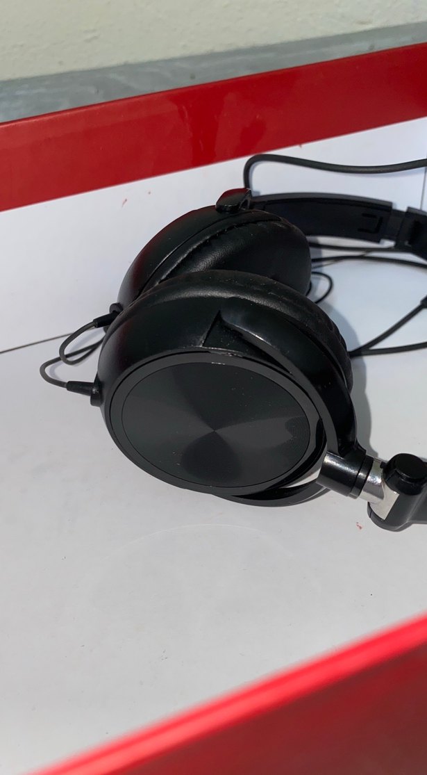 Siyah Kablolu Kulaklık - Görsel 4