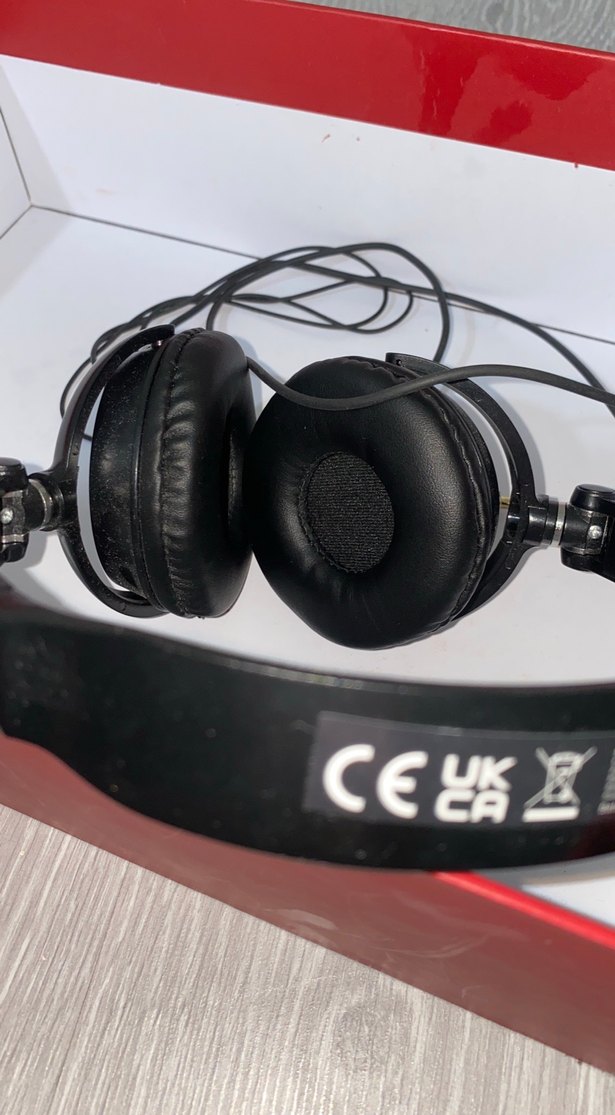 Siyah Kablolu Kulaklık - Görsel 5