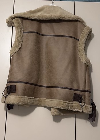 Kürk Detaylı Süet Kahverengi Kolsuz Ceket - Görsel 3