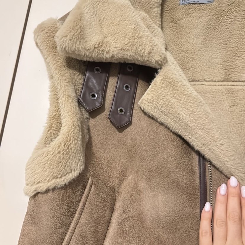 Kürk Detaylı Süet Kahverengi Kolsuz Ceket - Görsel 2