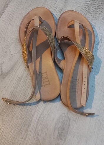 İnci Marka Pembe Sandalet 