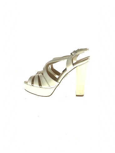 Nine West Dolgu Topuk %70 İndirimli.