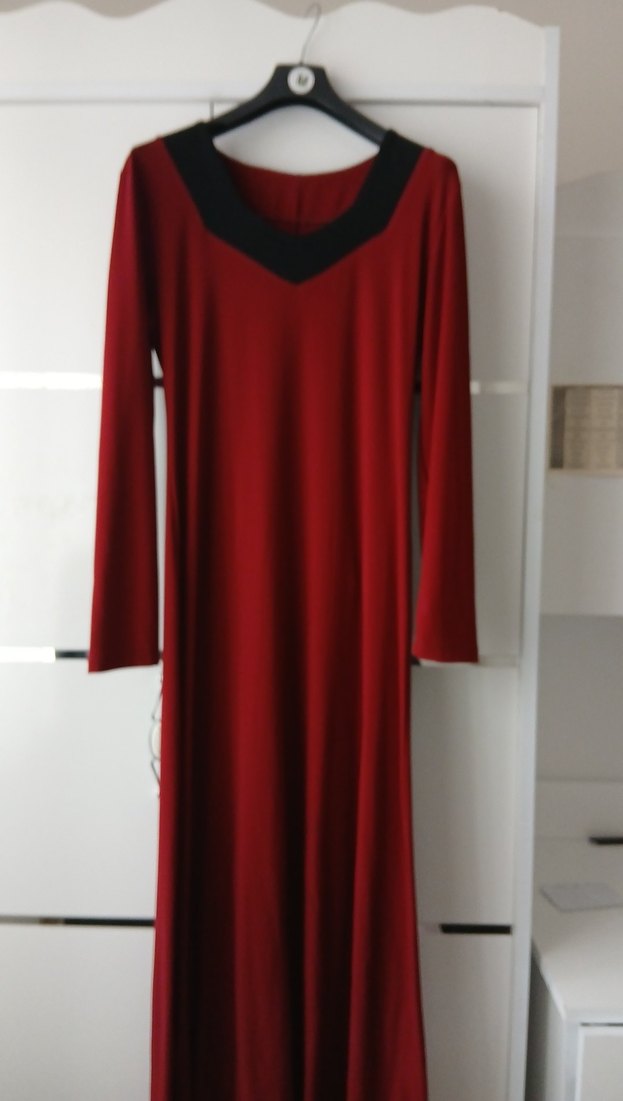 Bordo Uzun Drapeli Gotik Elbise - Görsel 3