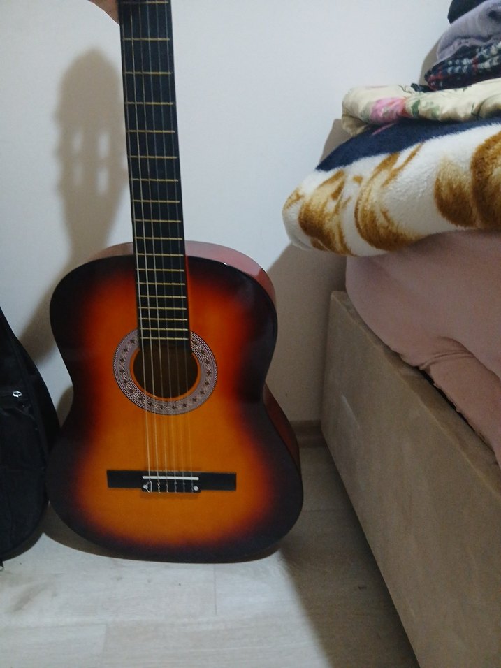 Klasik Kahverengi Gitar ve Kılıfı - Görsel 5