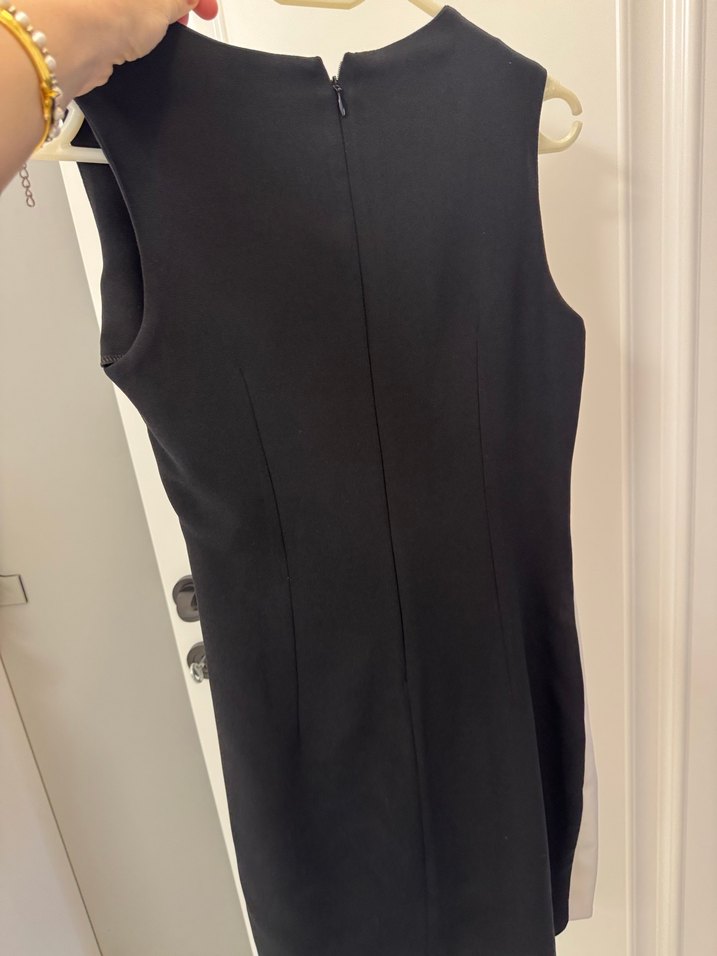 Siyah Beyaz Drapeli Midi Elbise - Görsel 4