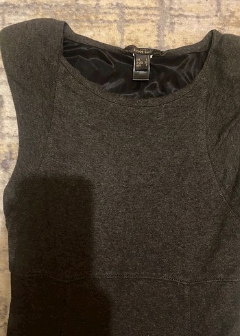 V Yaka Fırfırlı Gri Uzun Kadın Elbise - Görsel 3