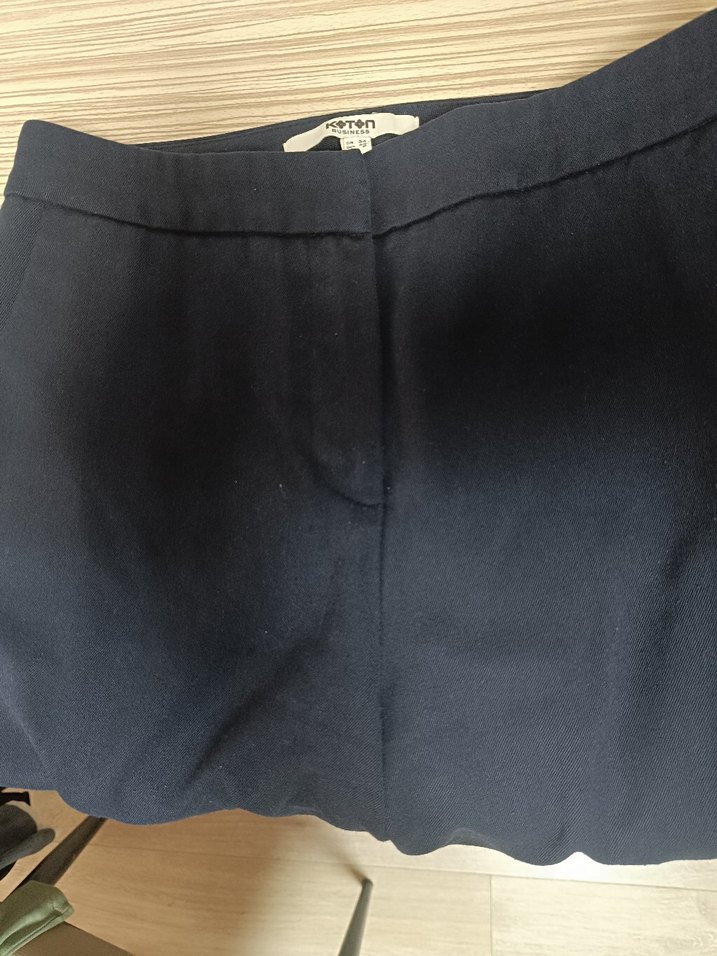 Koton Düğmeli Lacivert Kadın Kumaş Pantolon - Görsel 2