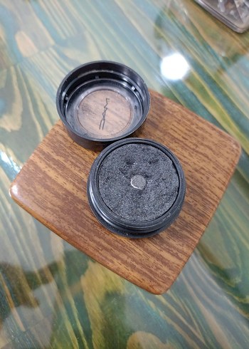 MAC koyu gri far - Görsel 2