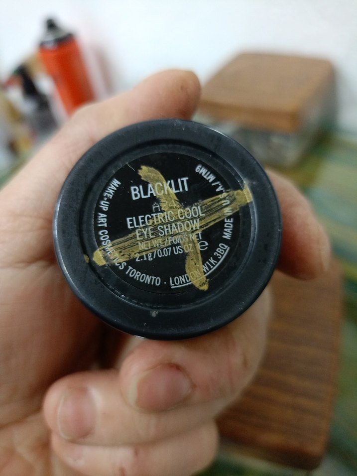 MAC koyu gri far - Görsel 3