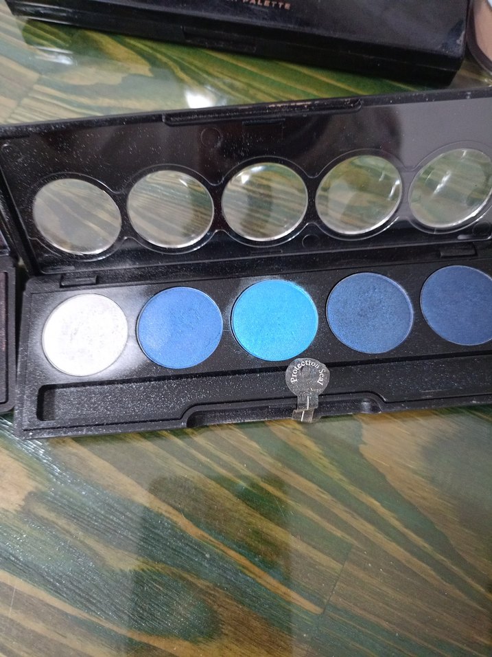 Flormar Mavi Tonlarda Göz Farı Paleti - Görsel 4