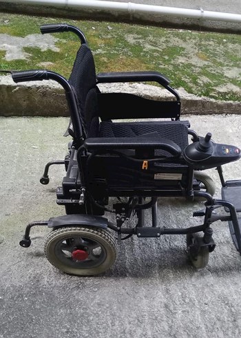 Kara Renk Elektrikli Engelli Tekerlekli Sandalye - Görsel 8