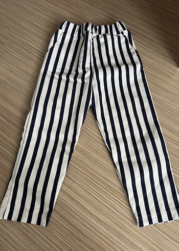 Erkek çocuk Beyaz Çizgili Pliseli Kumaş Pantolon - Görsel 2