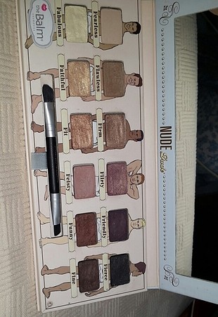 the balm Nude Dude far paleti
