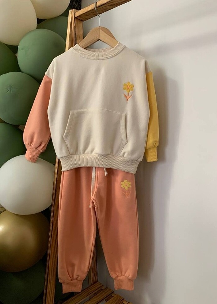 Çiçekli takım - Görsel 2