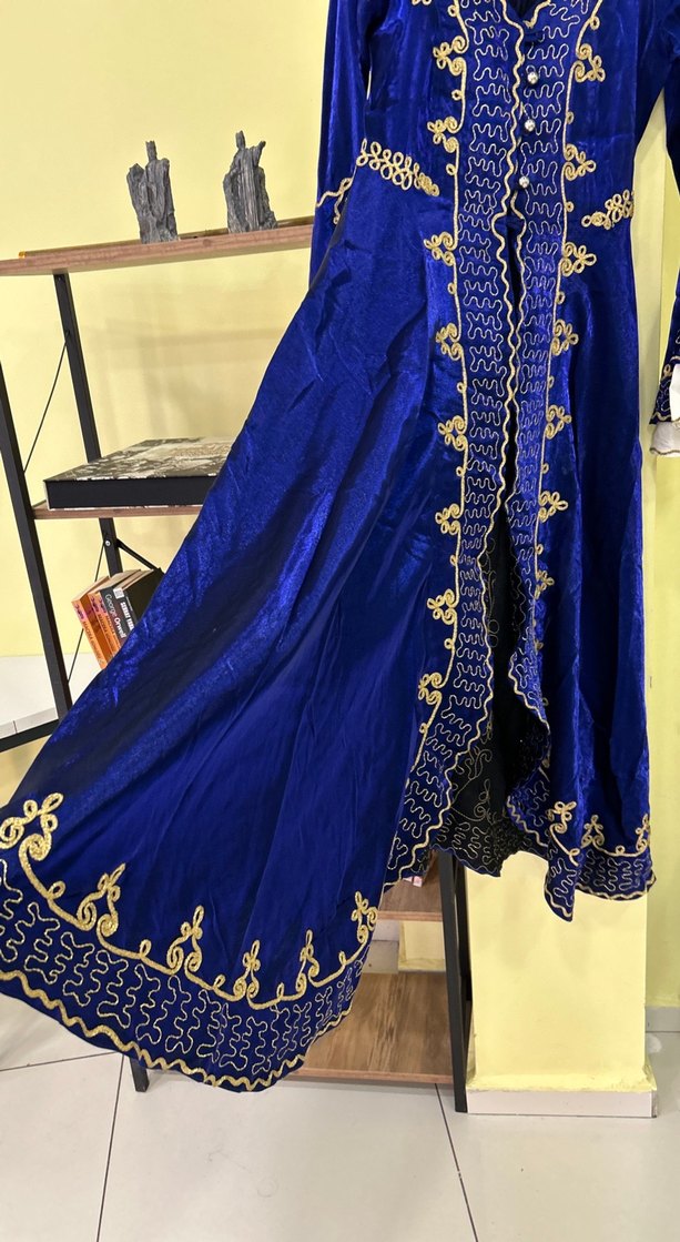 Uzun Kollu Mavi Nakışlı Nedime Kaftanı - Görsel 2