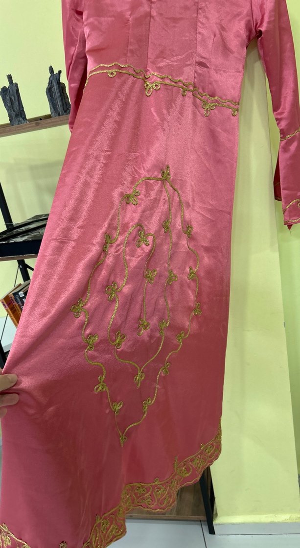 Pembe Nakışlı Uzun Kadın Nedime Kaftanı - Görsel 3